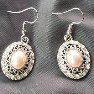 Vintage-Inspired Silver and Cream Filigree Earrings